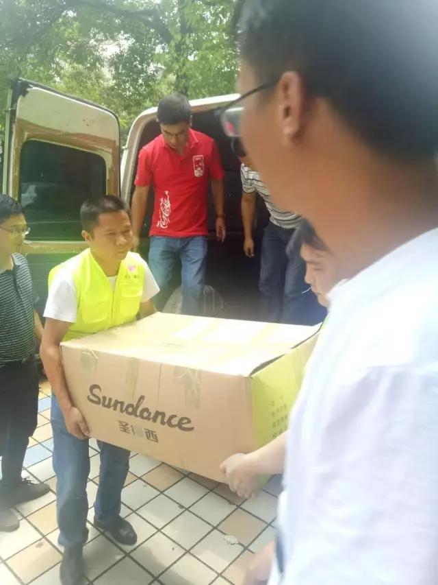 長(zhǎng)沙湘一機(jī)械有限公司,長(zhǎng)沙環(huán)衛(wèi)設(shè)備制造,長(zhǎng)沙環(huán)衛(wèi)設(shè)備銷售,保潔項(xiàng)目 長(zhǎng)沙湘一機(jī)械有限公司,長(zhǎng)沙環(huán)衛(wèi)設(shè)備制造,長(zhǎng)沙環(huán)衛(wèi)設(shè)備銷售,保潔項(xiàng)目