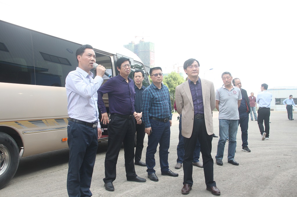 長沙湘一機械有限公司,長沙環(huán)衛(wèi)設備制造,長沙環(huán)衛(wèi)設備銷售,保潔項目 長沙湘一機械有限公司,長沙環(huán)衛(wèi)設備制造,長沙環(huán)衛(wèi)設備銷售,保潔項目